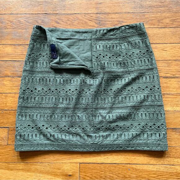 GAP Green Cotton Embroidered Eyelet Skirt sz 4 - Picture 5 of 9